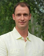 photo of Dr. Andrew Friesen